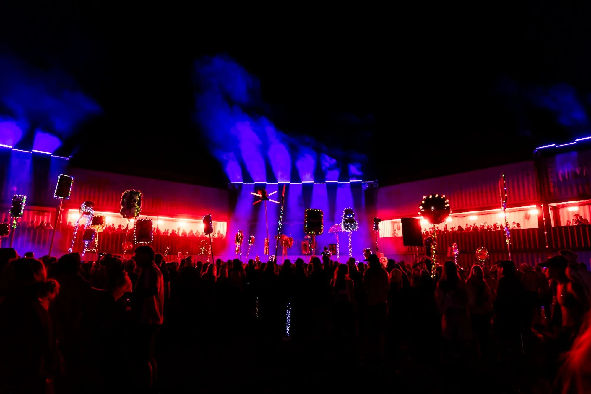 Dr. Dan's — festival stage photograph 08