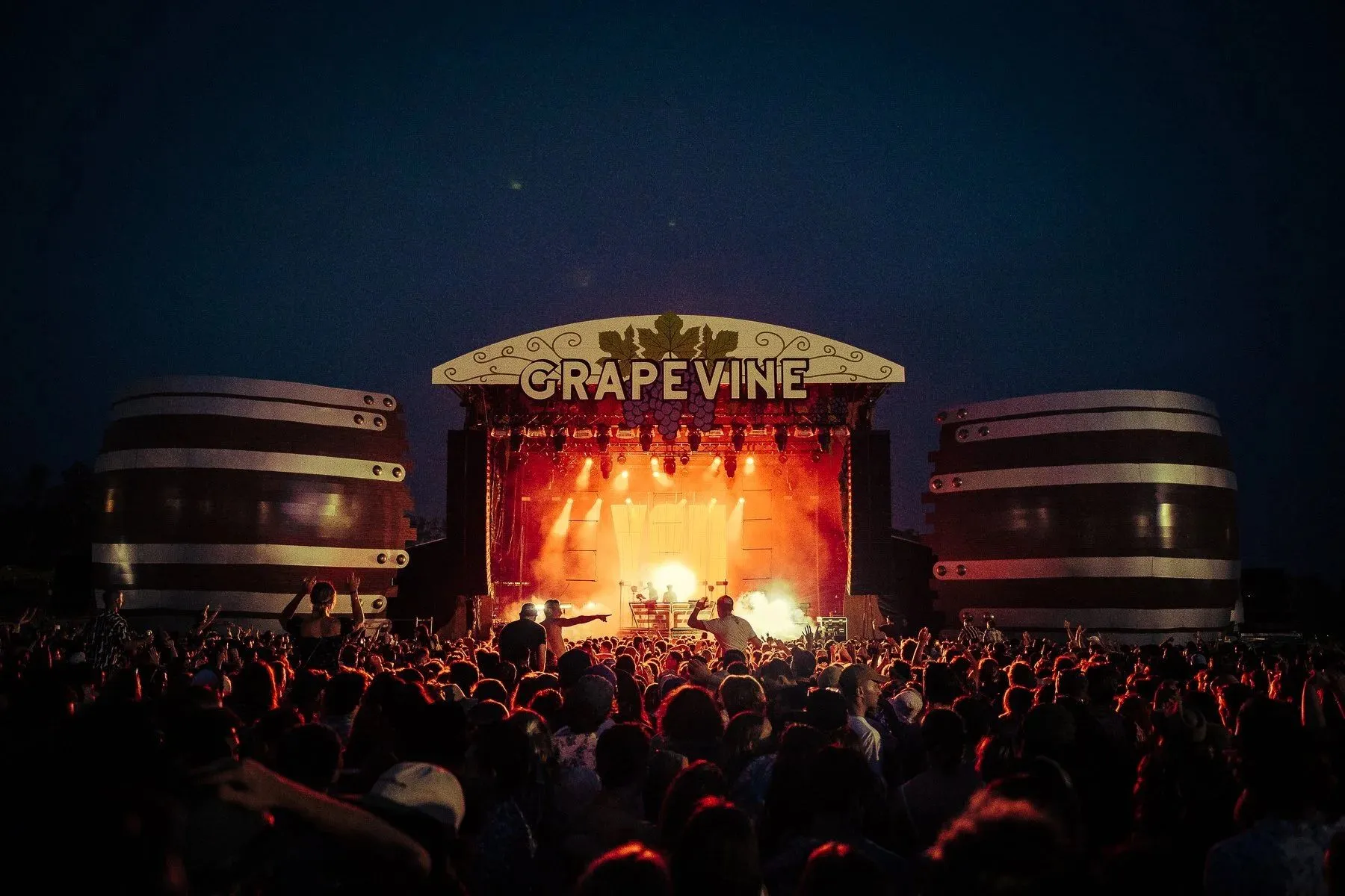 Grapevine Gathering — festival stage photograph 01