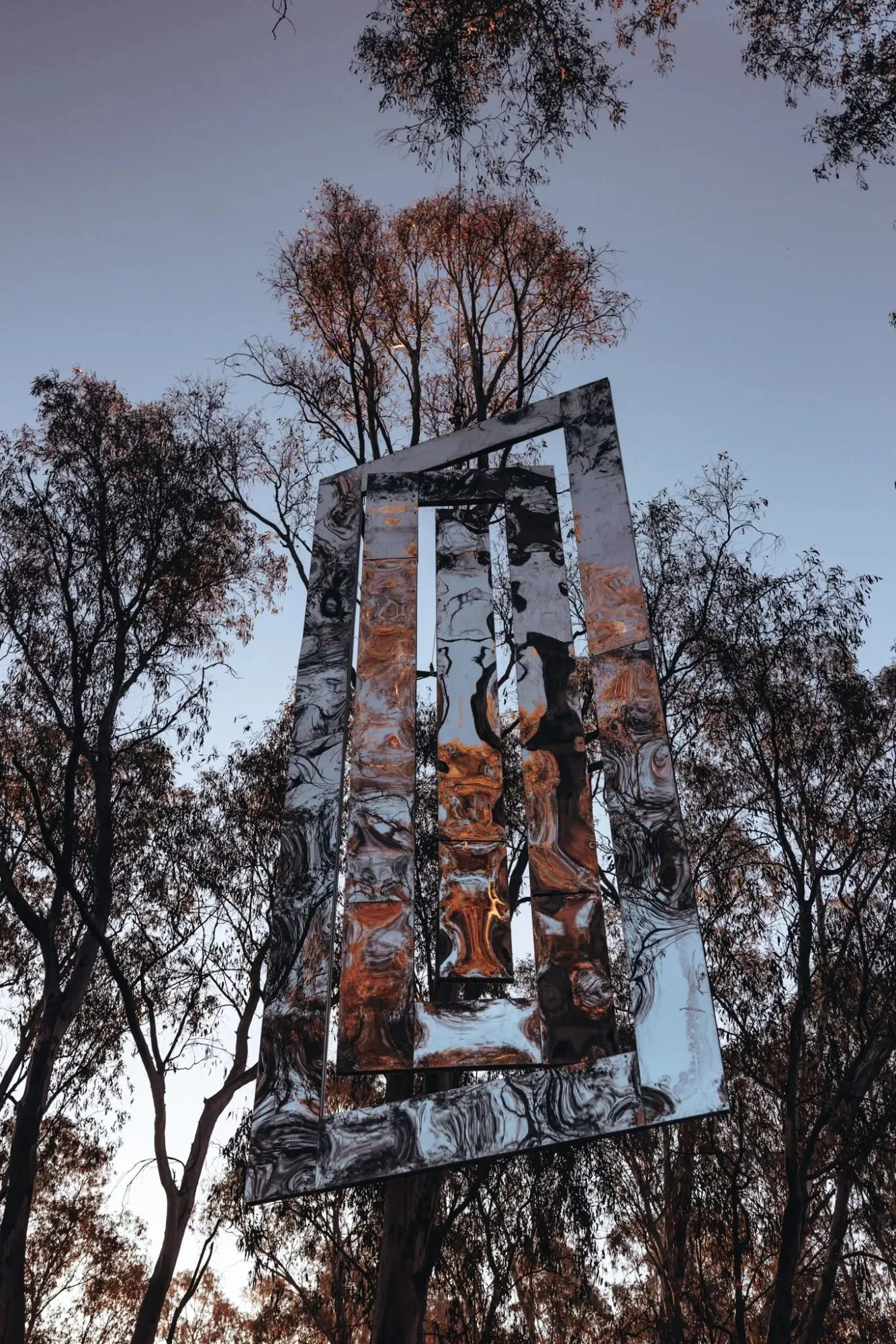 Mirror II — sculpture photograph 03