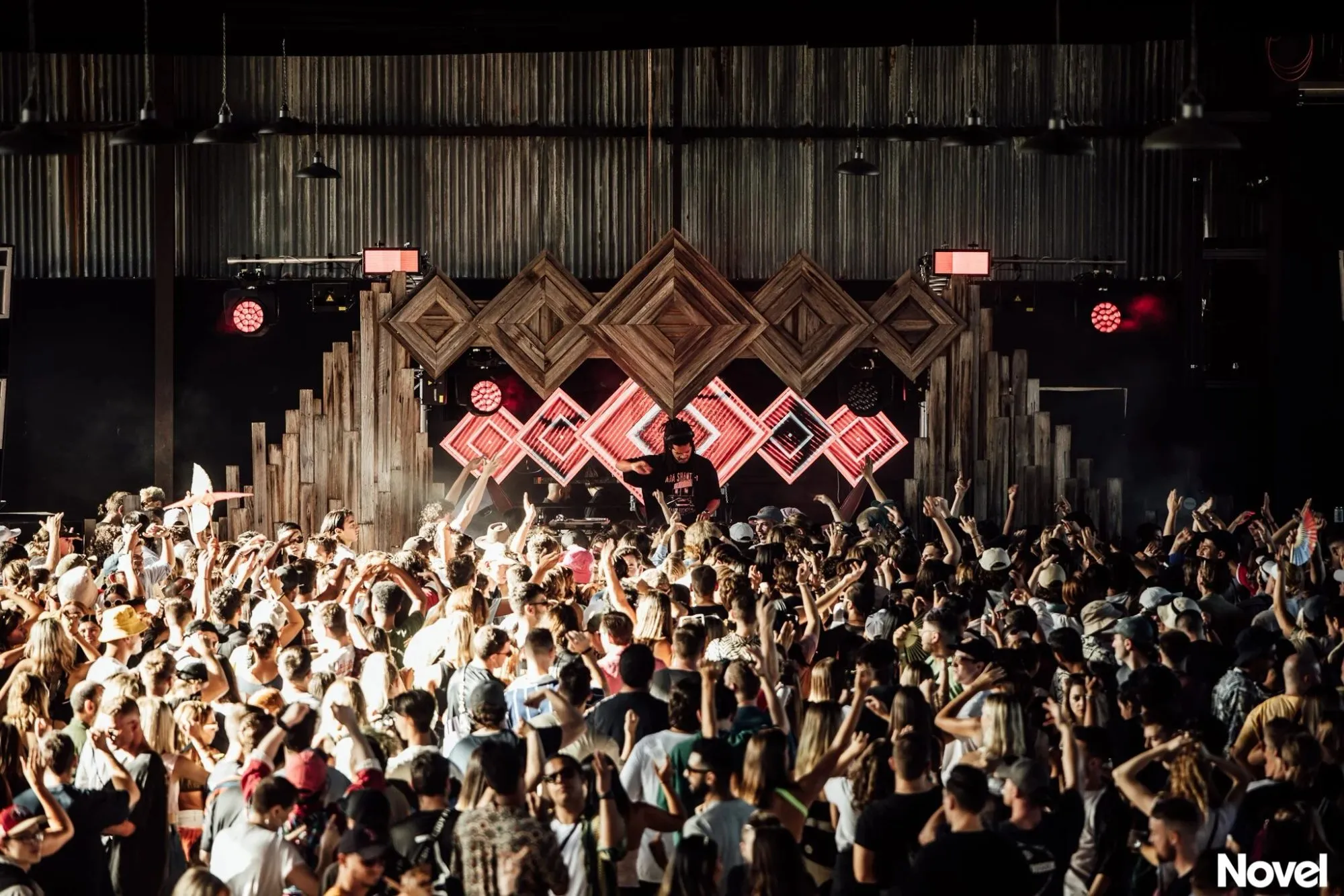 The Timber Yard — event stage photograph 01